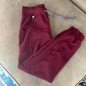 Maroon figs joggers scrubs
